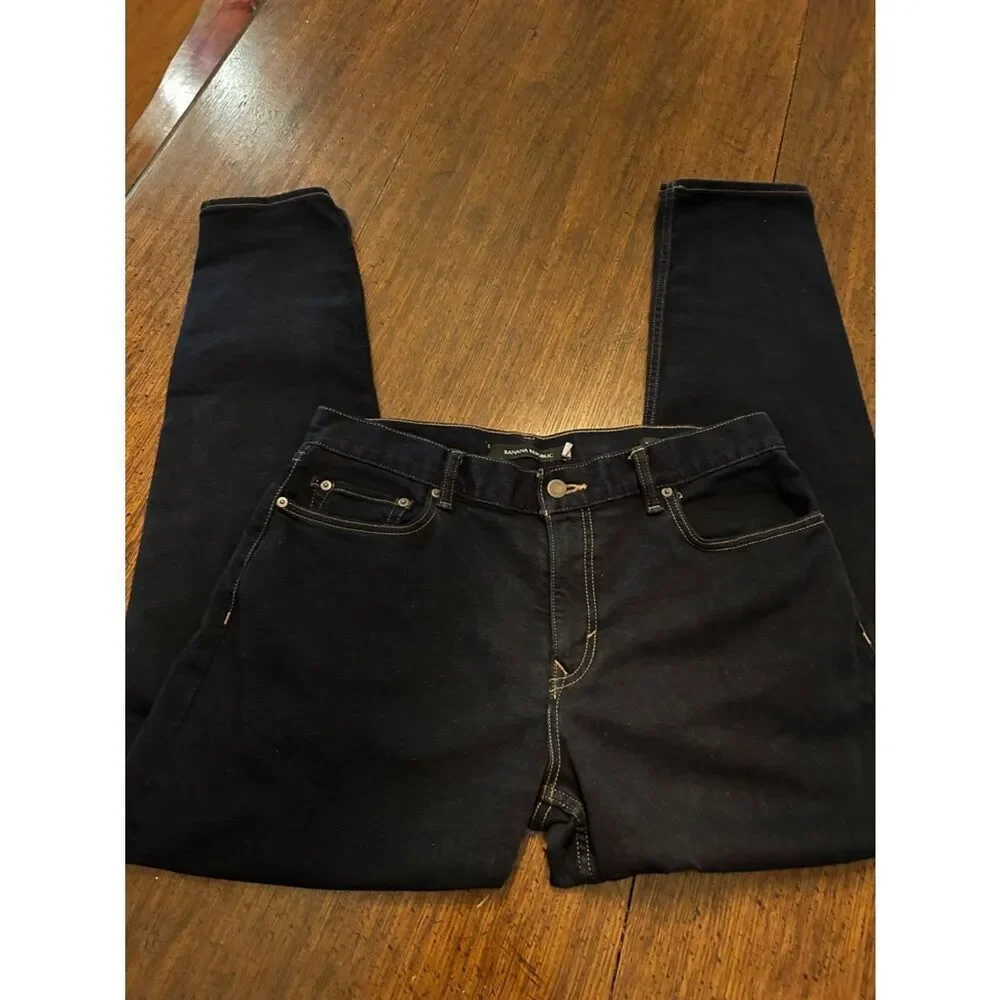 Banana Republic Dark Navy Slim Straight Jeans Tapered. Size 33 Men’s